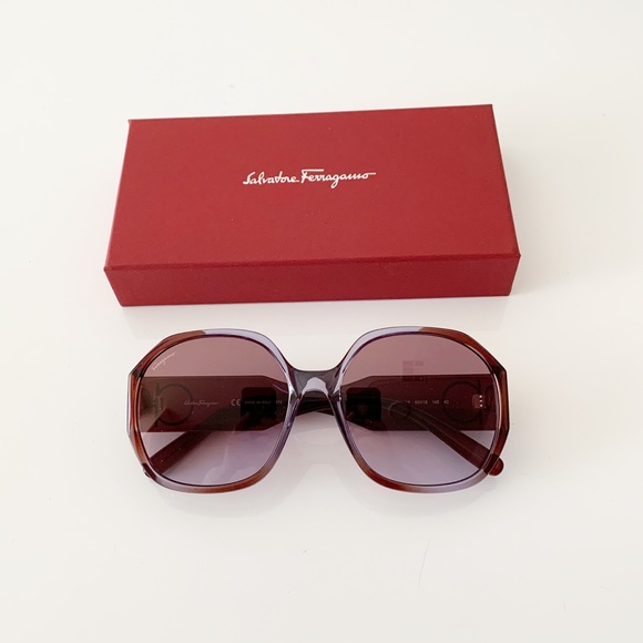NEW Salvatore Ferragamo Sunglasses - Picture 5 of 14